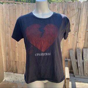Junk food Broken Heart Operation T-shirt size small